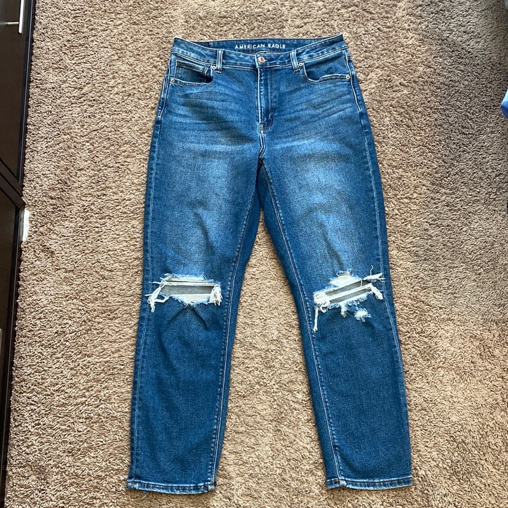 American Eagle Mom Jeans